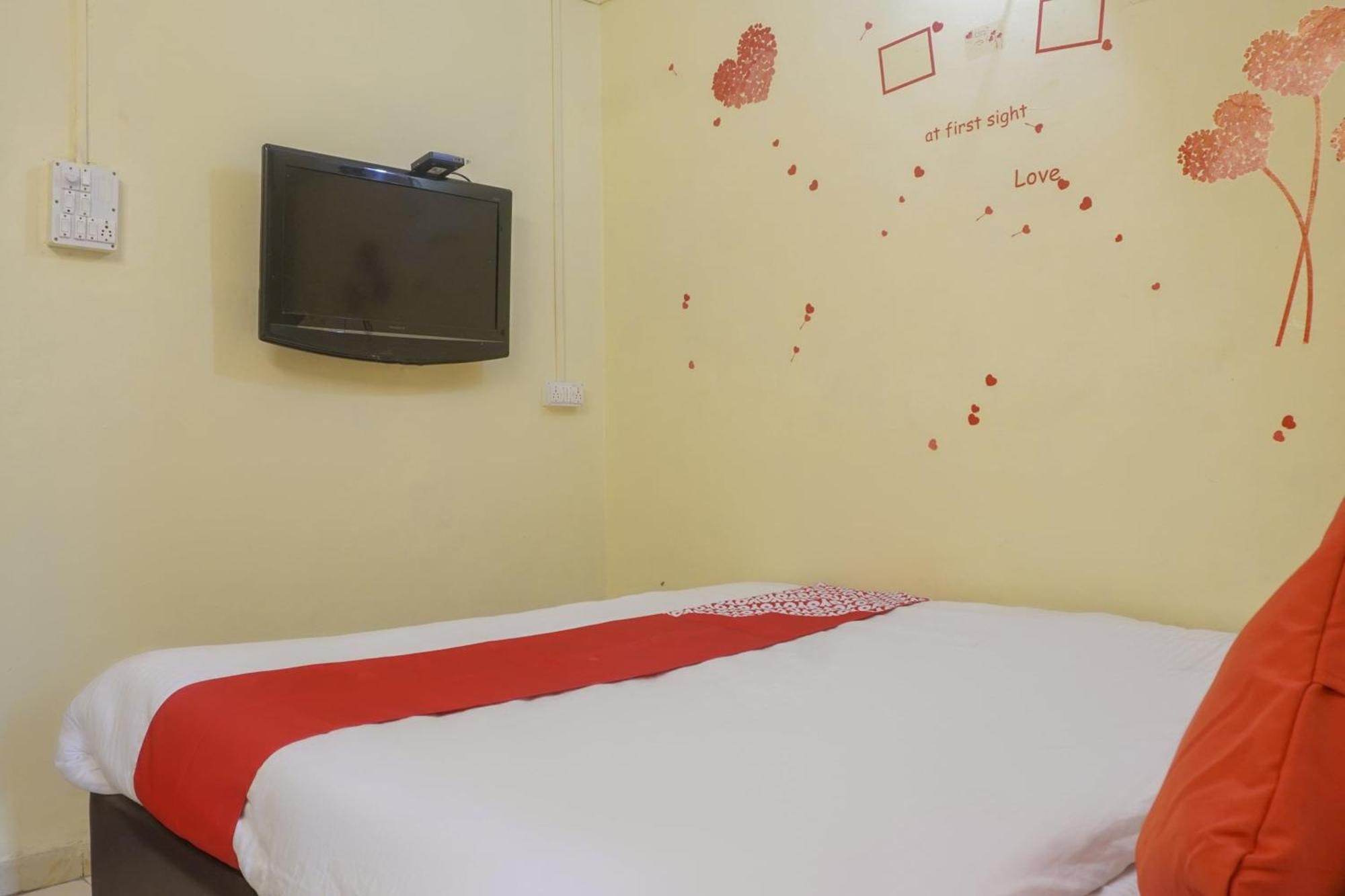 Hotel O R K Hotel Pimpri-Chinchwad Exteriér fotografie